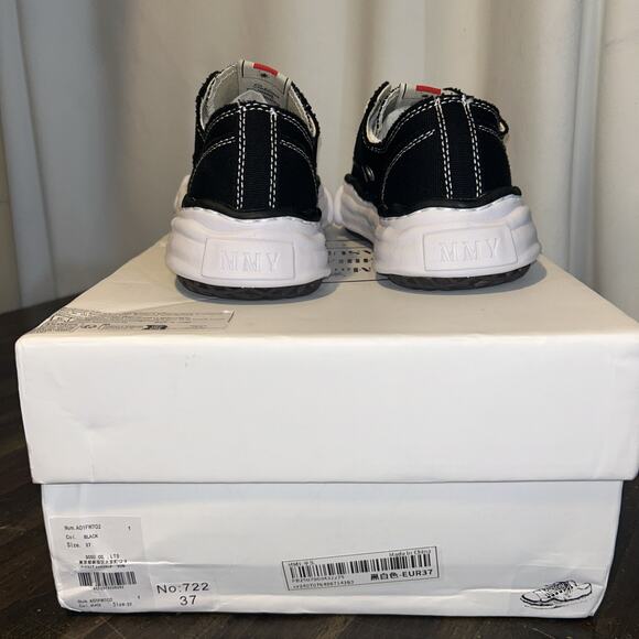 New In The Box Maison Mihara Yasuhiro OG Size 37 (US Women’s 6.5 to 7) - Picture 4 of 10